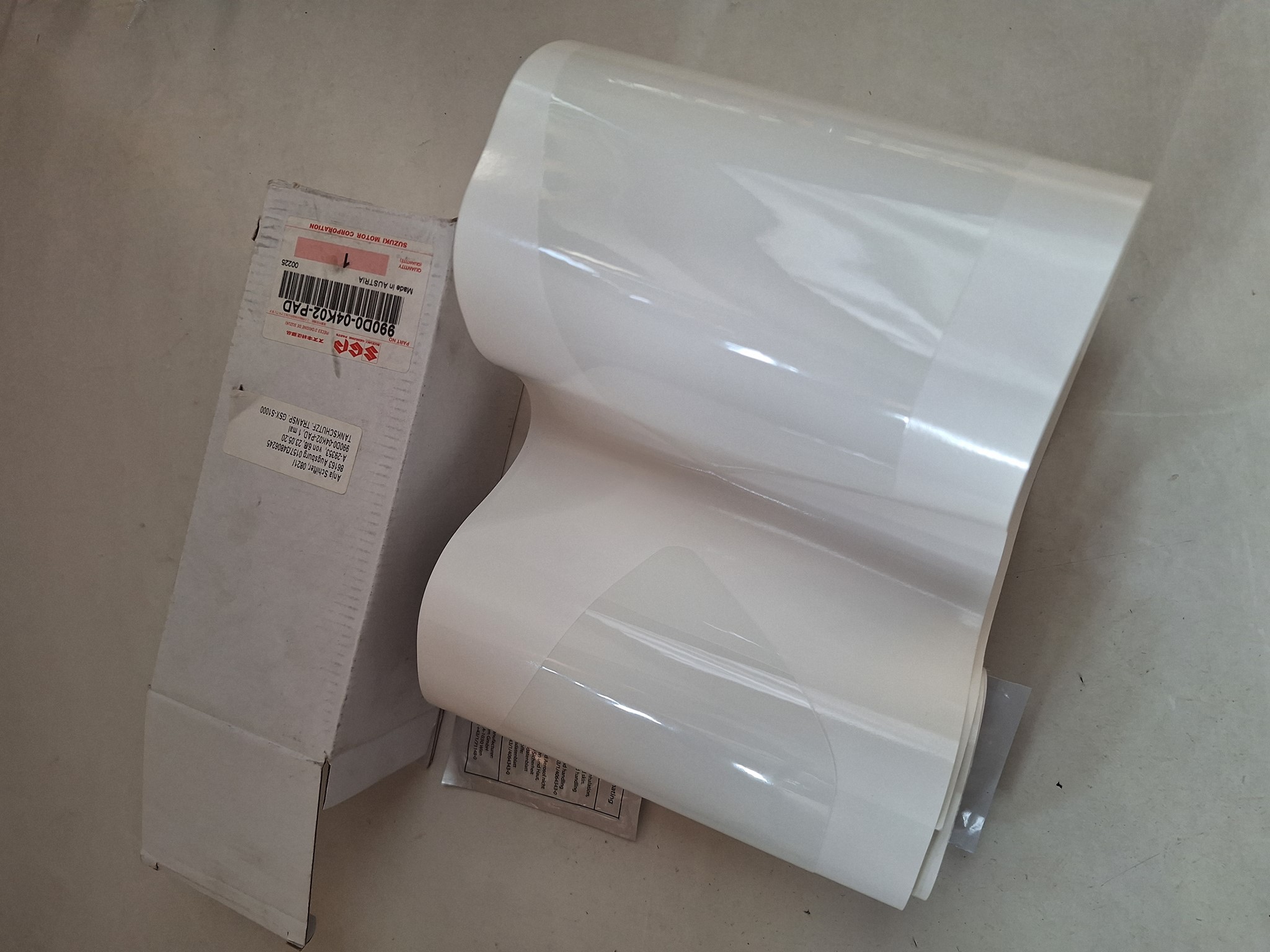 Picture of SUZUKI  TANKSCHUTZF. TRANSP. GSXS1000  990D0-04K02-PAD